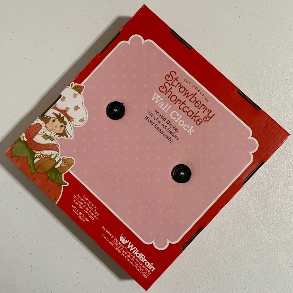 The World of Strawberry Shortcake Analog Wall Clock-New in Box